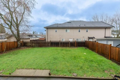 Office / Den Photo of 13933 90a Avenue, Surrey, BC