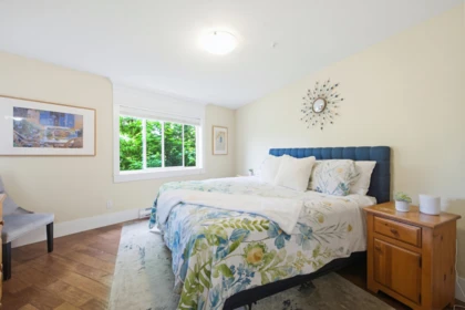 Guest Bathroom Photo of 305 15150 29a Avenue, Surrey, BC