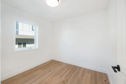 Bedroom 2 Photo of 265 W 6th Street, North Vancouver, BC