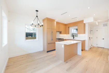 Kitchen Photo of 265 W 6th Street, North Vancouver, BC