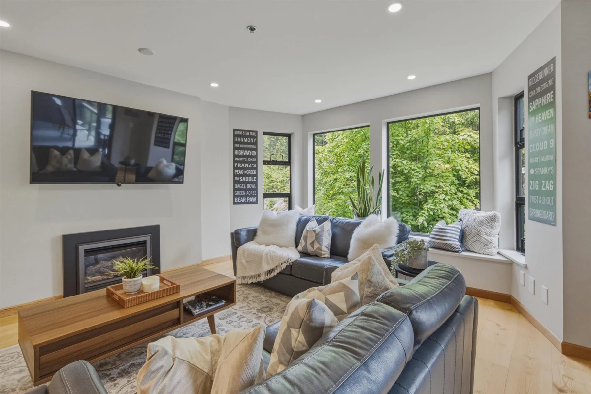 Family Room Photo of 230 3309 Ptarmigan Place, Whistler, BC