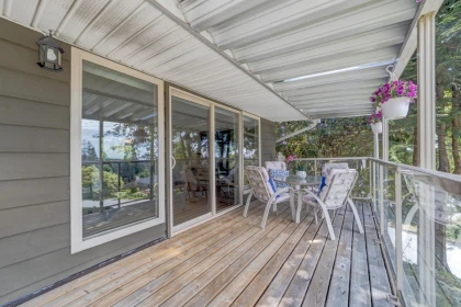 Breakfast Nook Photo of 4902 Ranger Avenue, North Vancouver, BC