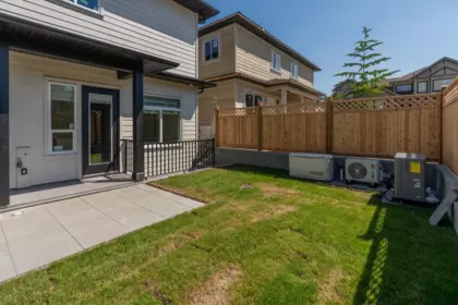 Front Yard Photo of 11478 92 Avenue, Delta, BC