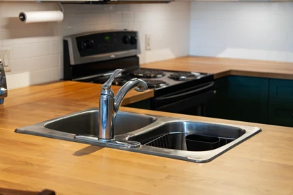 Kitchen Island Photo of 312 315 Knox Street, New Westminster, BC