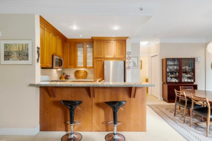 304 4685 Valley Drive, Vancouver, BC, Vancouver — Apartment/Condo for sale
