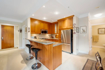 304 4685 Valley Drive, Vancouver, BC, Vancouver — Apartment/Condo for sale