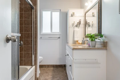 Guest Bathroom Photo of 20823 River Road, Maple Ridge, BC
