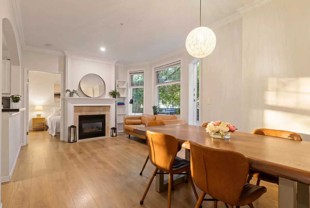 Dining Area Photo of 102 2588 Alder Street, Vancouver, BC