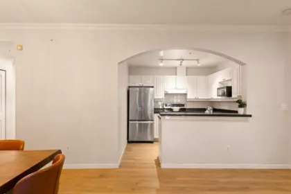 Kitchen Island Photo of 102 2588 Alder Street, Vancouver, BC