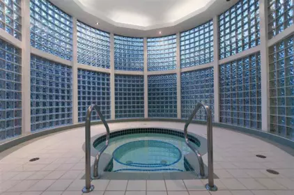 Swimming Pool Photo of 19A 328 Taylor Way, West Vancouver, BC