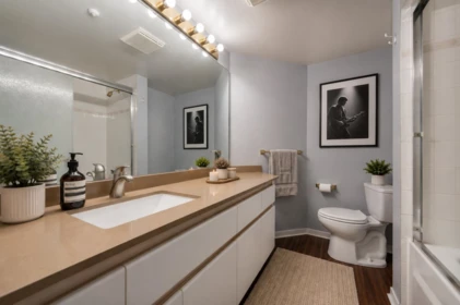Primary Bathroom Photo of 1806 13383 108 Avenue, Surrey, BC