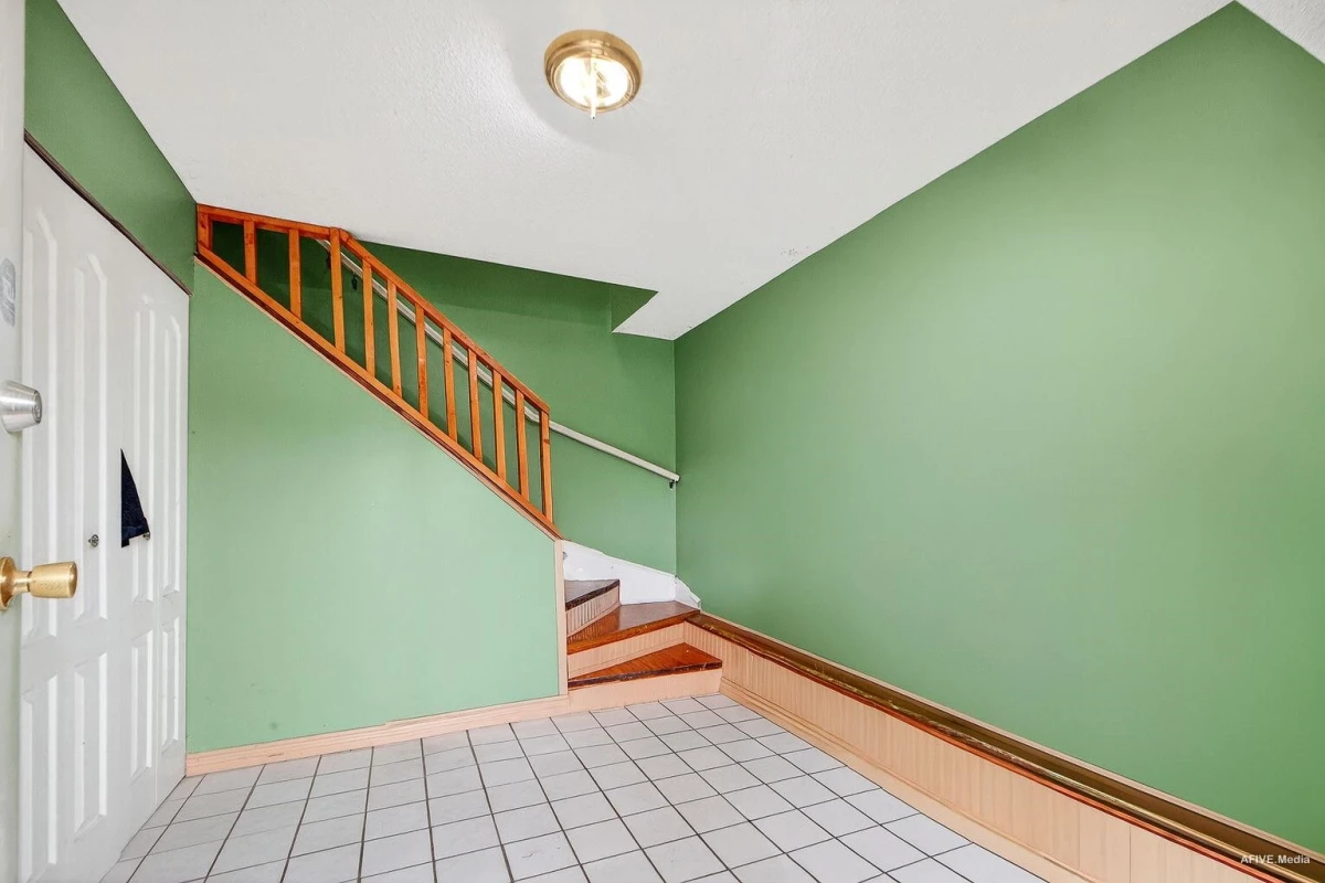 Family Room Photo of 7253 140a Street, Surrey, BC