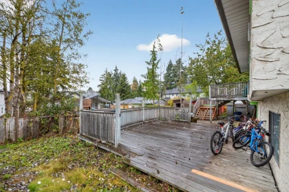 Hallway Photo of 7253 140a Street, Surrey, BC