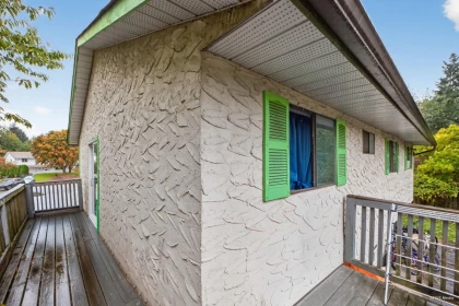 Mudroom Photo of 7253 140a Street, Surrey, BC