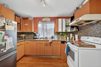 Primary Bedroom Photo of 7253 140a Street, Surrey, BC
