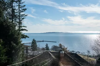 14815 Hardie Avenue, White Rock, BC, White Rock — Single Family Residence for sale