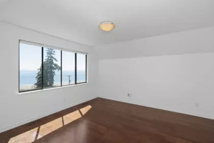 Hot Tub / Spa Photo of 14815 Hardie Avenue, White Rock, BC