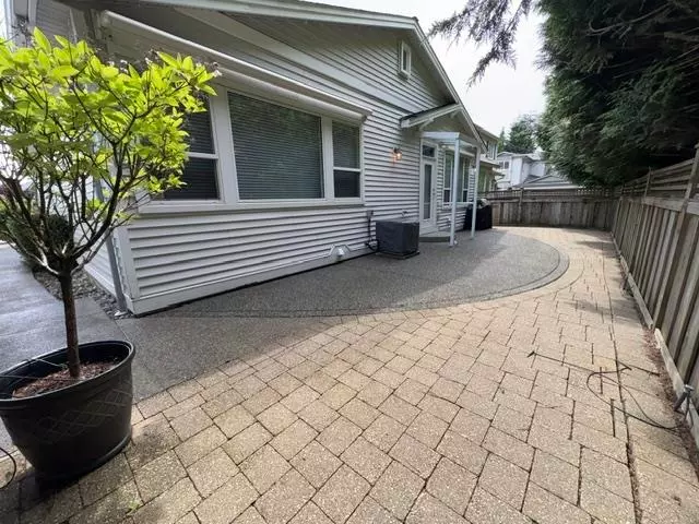 Family Room Photo of 139 19639 Meadow Gardens Way, Pitt Meadows, BC