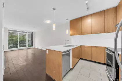 208 2321 Scotia Street, Vancouver, BC, Vancouver — Apartment/Condo for sale