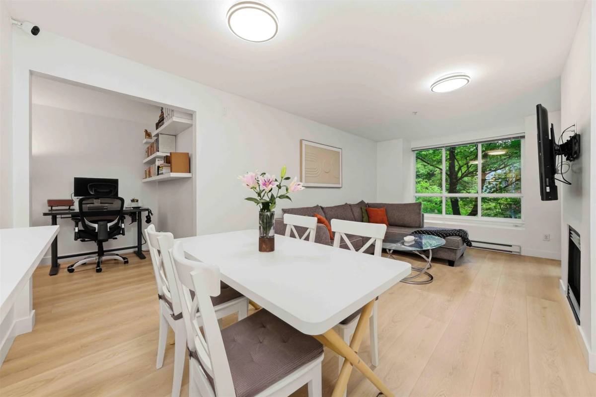 Living Room Photo of 201 1111 Lynn Valley Road, North Vancouver, BC