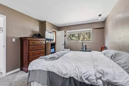 Entry Foyer Photo of 3141 Raleigh Street, Port Coquitlam, BC