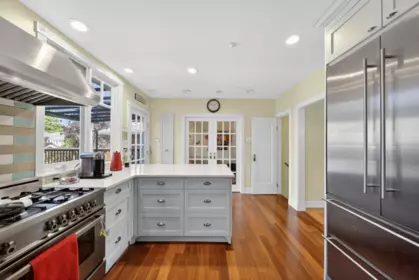 Kitchen Island Photo of 2953 W 35th Avenue, Vancouver, BC