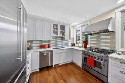 Kitchen Photo of 2953 W 35th Avenue, Vancouver, BC