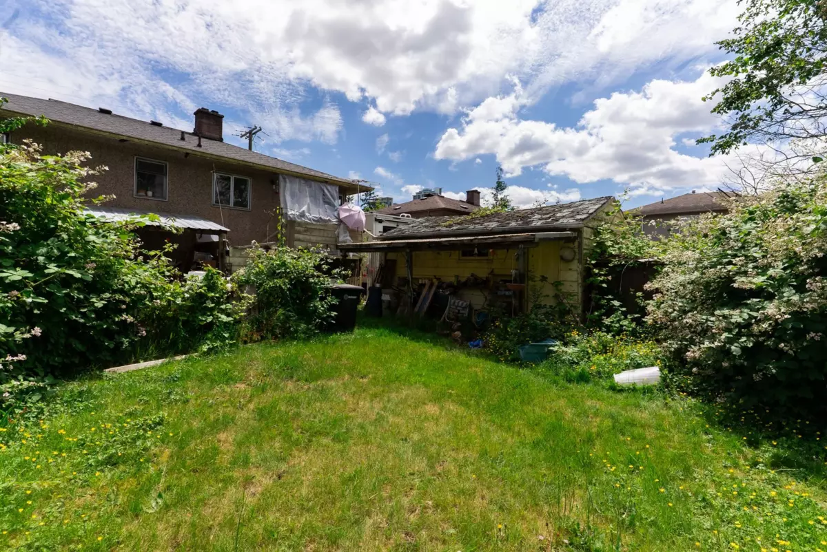 Living Room Photo of 7465 Rosewood Street, Burnaby, BC