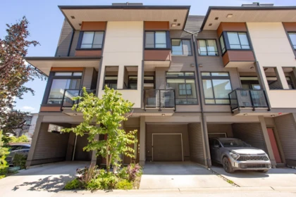 Swimming Pool Photo of 45 7811 209 Street, Langley, BC