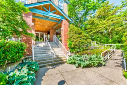 307 5281 Oakmount Crescent, Burnaby, BC, Burnaby — Apartment/Condo for sale