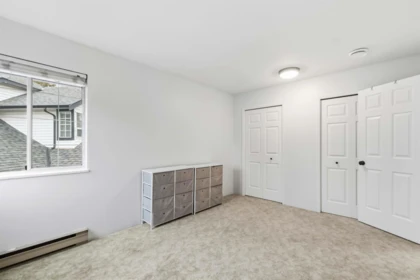 Bedroom 2 Photo of 15751 98a Avenue, Surrey, BC