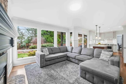Breakfast Nook Photo of 15751 98a Avenue, Surrey, BC
