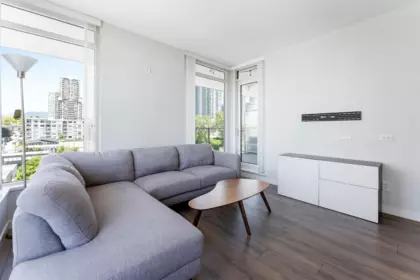 Breakfast Nook Photo of 608 2388 Madison Avenue, Burnaby, BC
