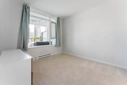 Office / Den Photo of 608 2388 Madison Avenue, Burnaby, BC