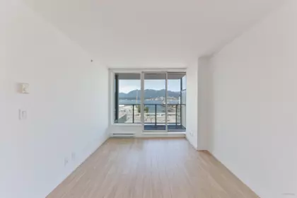 Office / Den Photo of 1004 933 E Hastings Street, Vancouver, BC