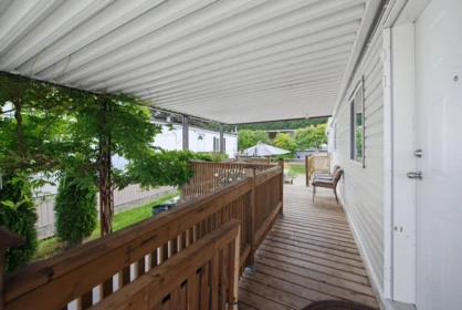 Garage Interior Photo of 38 15875 20 Avenue, Surrey, BC