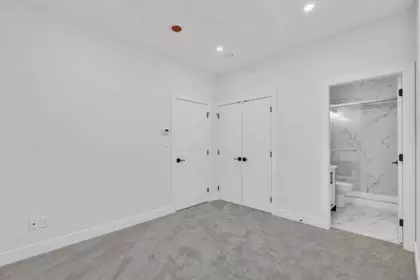 Entry Foyer Photo of 102 5737 172 Street, Surrey, BC