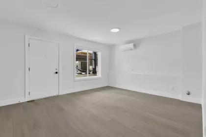 Hot Tub / Spa Photo of 102 5737 172 Street, Surrey, BC