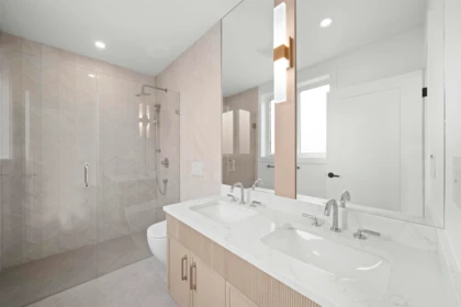 Powder Room Photo of 1 6461 E Prince Edward Street, Vancouver, BC