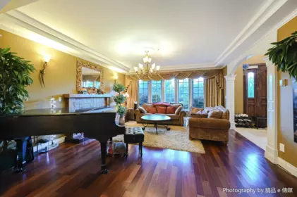 Breakfast Nook Photo of 1368 Minto Crescent, Vancouver, BC