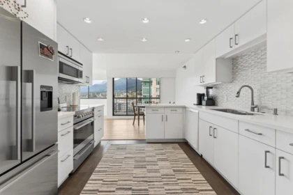 Kitchen Photo of 1005 1515 Eastern Avenue, North Vancouver, BC