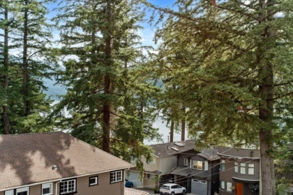 Hot Tub / Spa Photo of 413 Maple Street, Cultus Lake, BC
