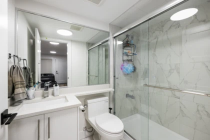 Hallway Photo of 6210 Pearl Avenue, Burnaby, BC