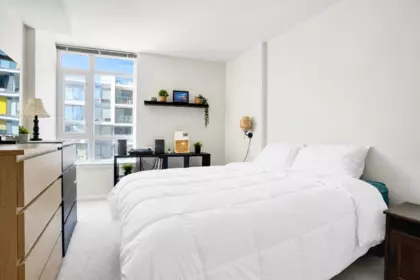 Guest Bathroom Photo of 1102 89 W 2nd Avenue, Vancouver, BC
