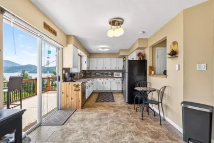 Breakfast Nook Photo of 1849 North Road, Gibsons, BC
