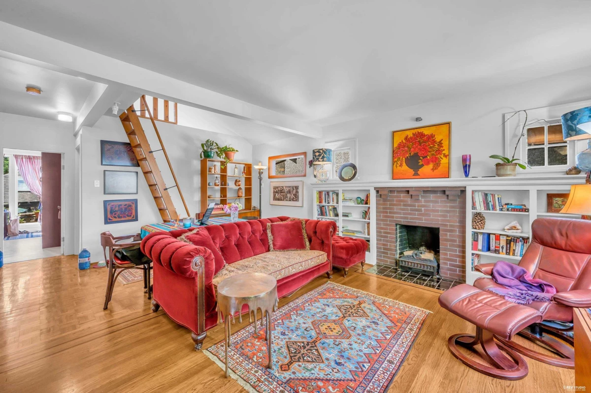 Living Room Photo of 3174 W 10th Avenue, Vancouver, BC
