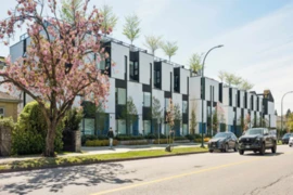 211 90 King Edward Avenue, Vancouver, BC