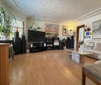 Kitchen Photo of 156 W 47th Avenue, Vancouver, BC