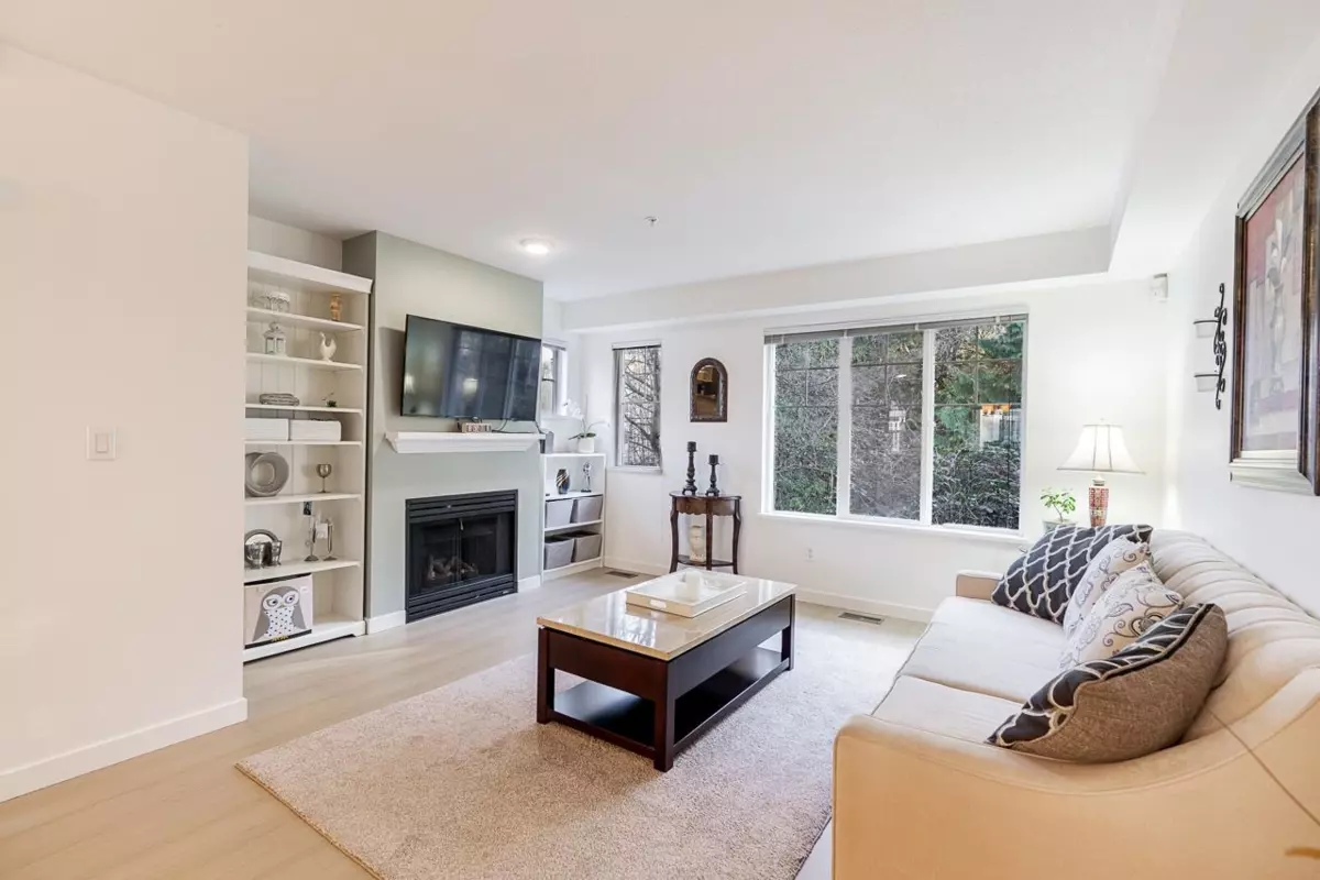 Family Room Photo of 53 20176 68 Avenue, Langley, BC