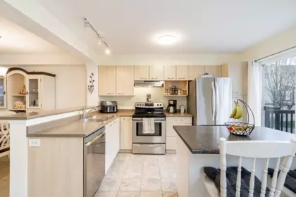 Breakfast Nook Photo of 53 20176 68 Avenue, Langley, BC